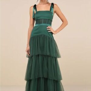 Lulu’s Elegant Green Tiered Dress